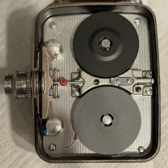 Vintage Dejur Citation Eight 8mm Movie Camera & Leather Case and Manual - Picture 5 of 16